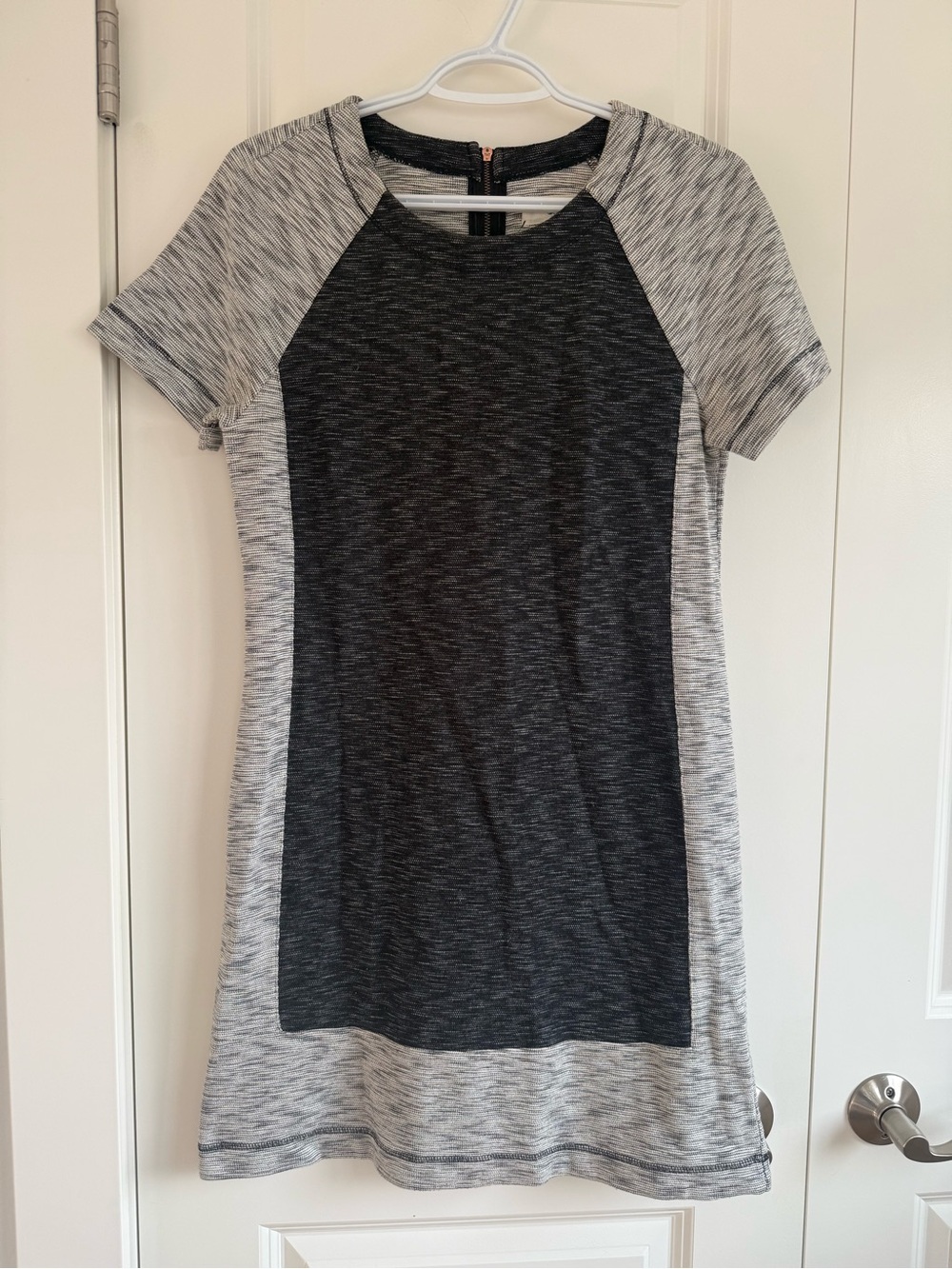 Lou & Grey Two-Tone Black & Light Gray Knit Mini Dress
